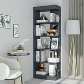 Zarif tasarımı ve uyumlu formuyla bu şık kitaplık, bulunduğu ortama sofistike bir dokunuş katıyor.
Favori kitaplarınızı ve dekoratif objelerinizi sergilemek için geniş bir alan sunarken, çift yönlü kullanımı sayesinde sağa veya sola çevrilebiliyor.
Altı farklı renk seçeneğiyle her mekâna kolayca uyum sağlayarak yaşam alanınızı zarafetle tamamlıyor.
Estetik ve işlevselliği bir araya getiren bu tasarım, evinize hem şıklık hem de pratiklik kazandırıyor.