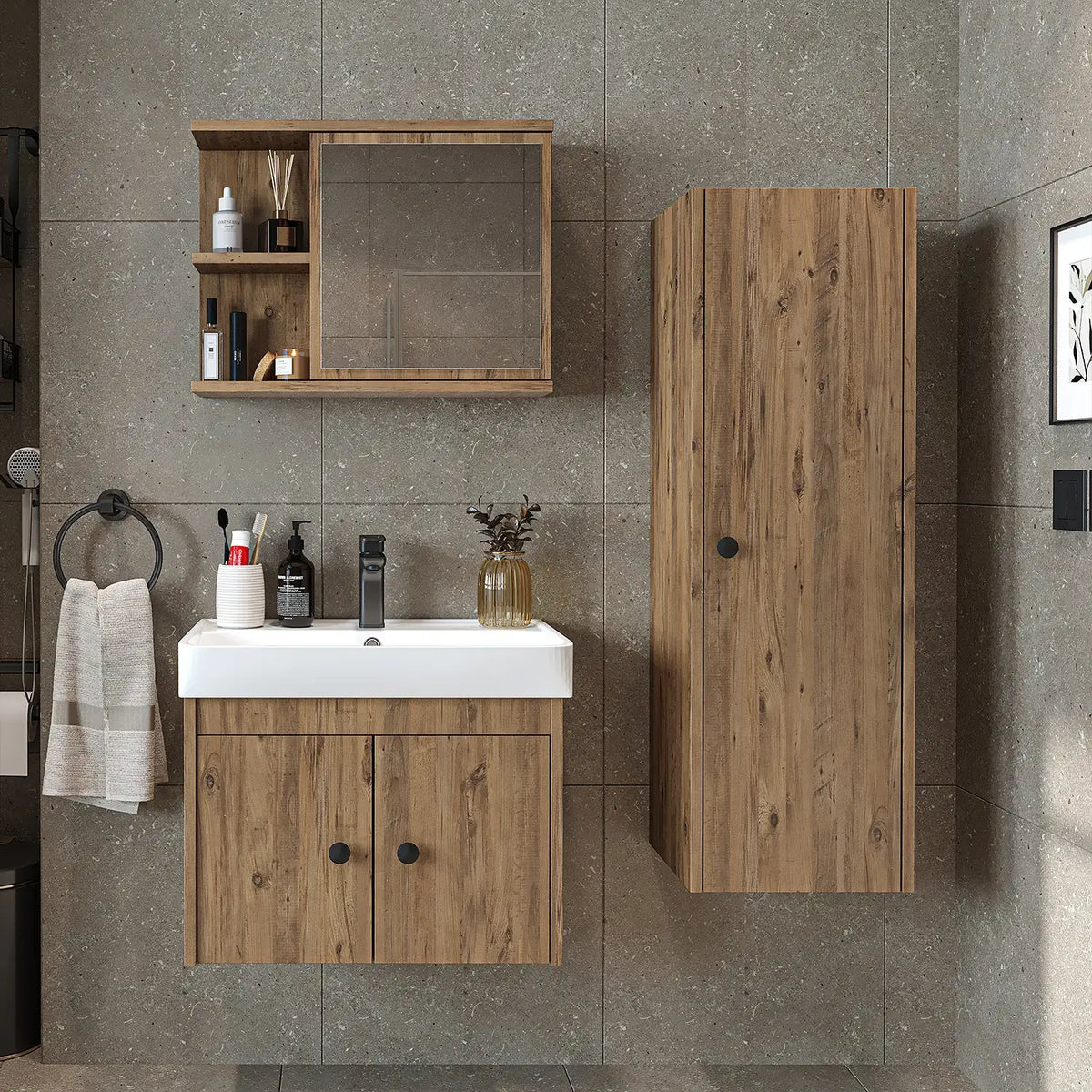 Modern banyolar için tasarlanan bu şık banyo dolabı seti, hem estetik hem de işlevsellik arayanlar için ideal bir çözüm sunar.
Minimalist tasarımı mekânın ferahlığını artırırken, kompakt yapısı küçük alanların en verimli şekilde kullanılmasını sağlar. 6 farklı renk seçeneği bulunur. 